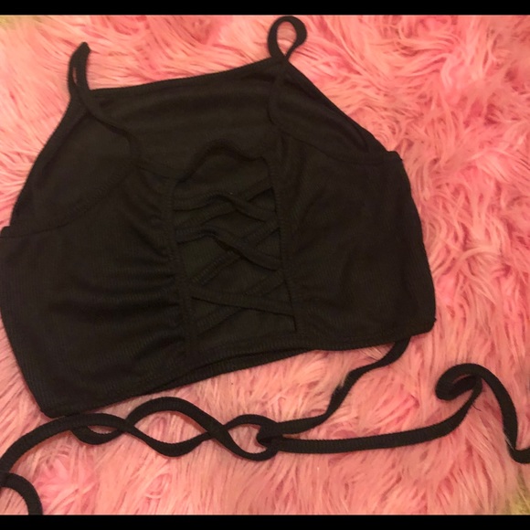 Brand New! Baddie Criss - Cross Crop Top😍 - Picture 4 of 5